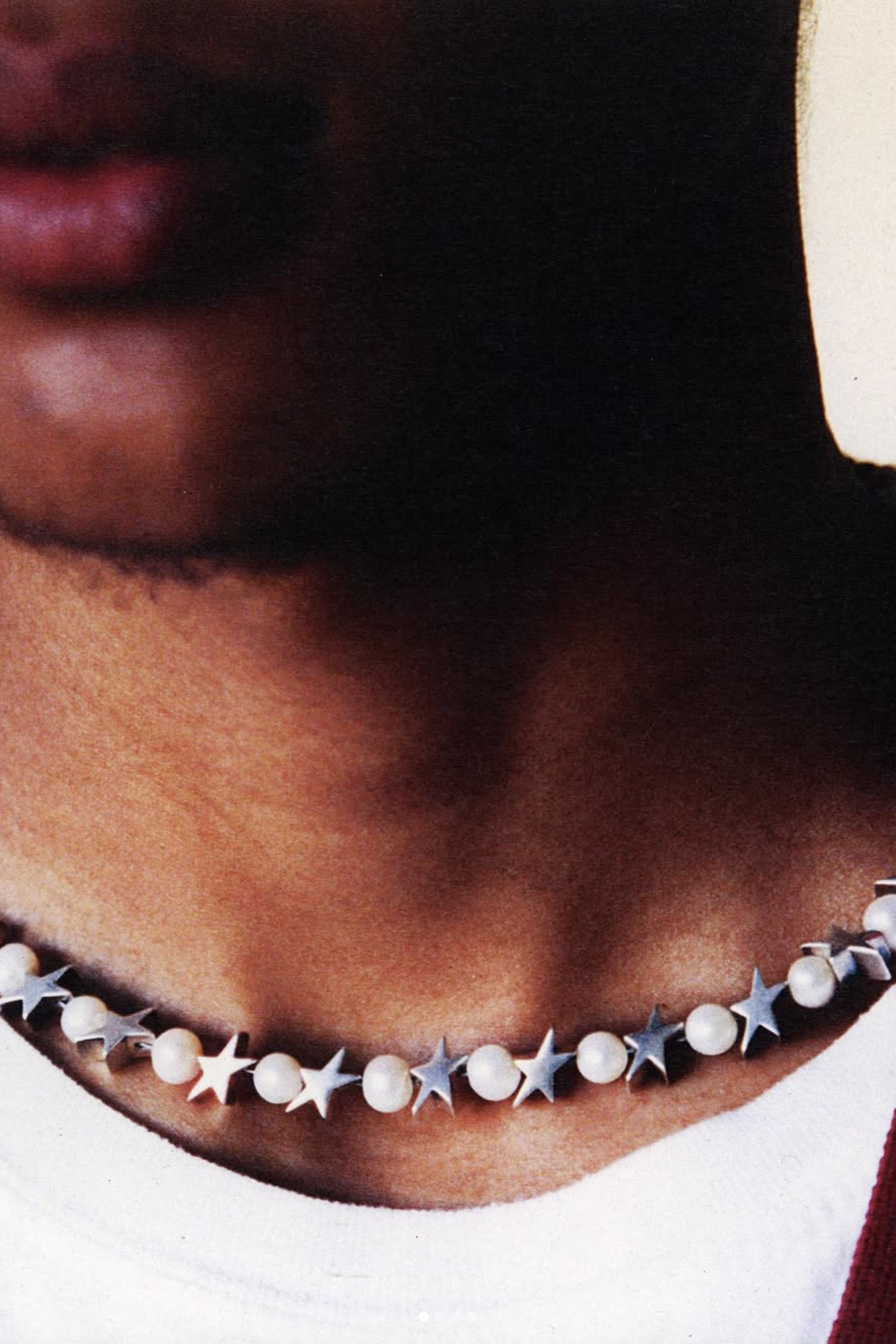 Twojeys Pearls between Icons Necklace