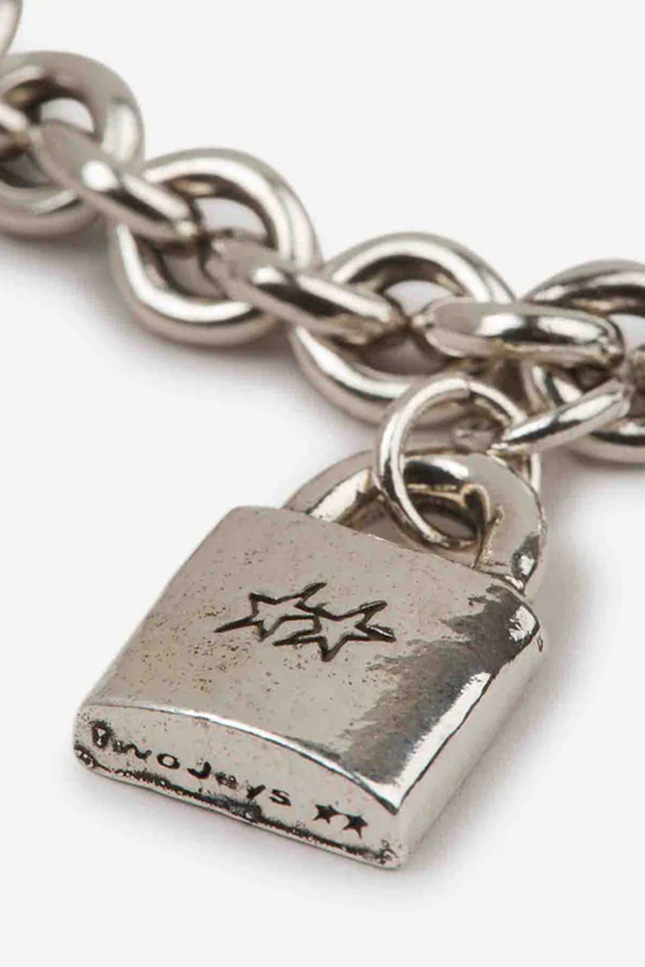 Twojeys Closed Bracelet