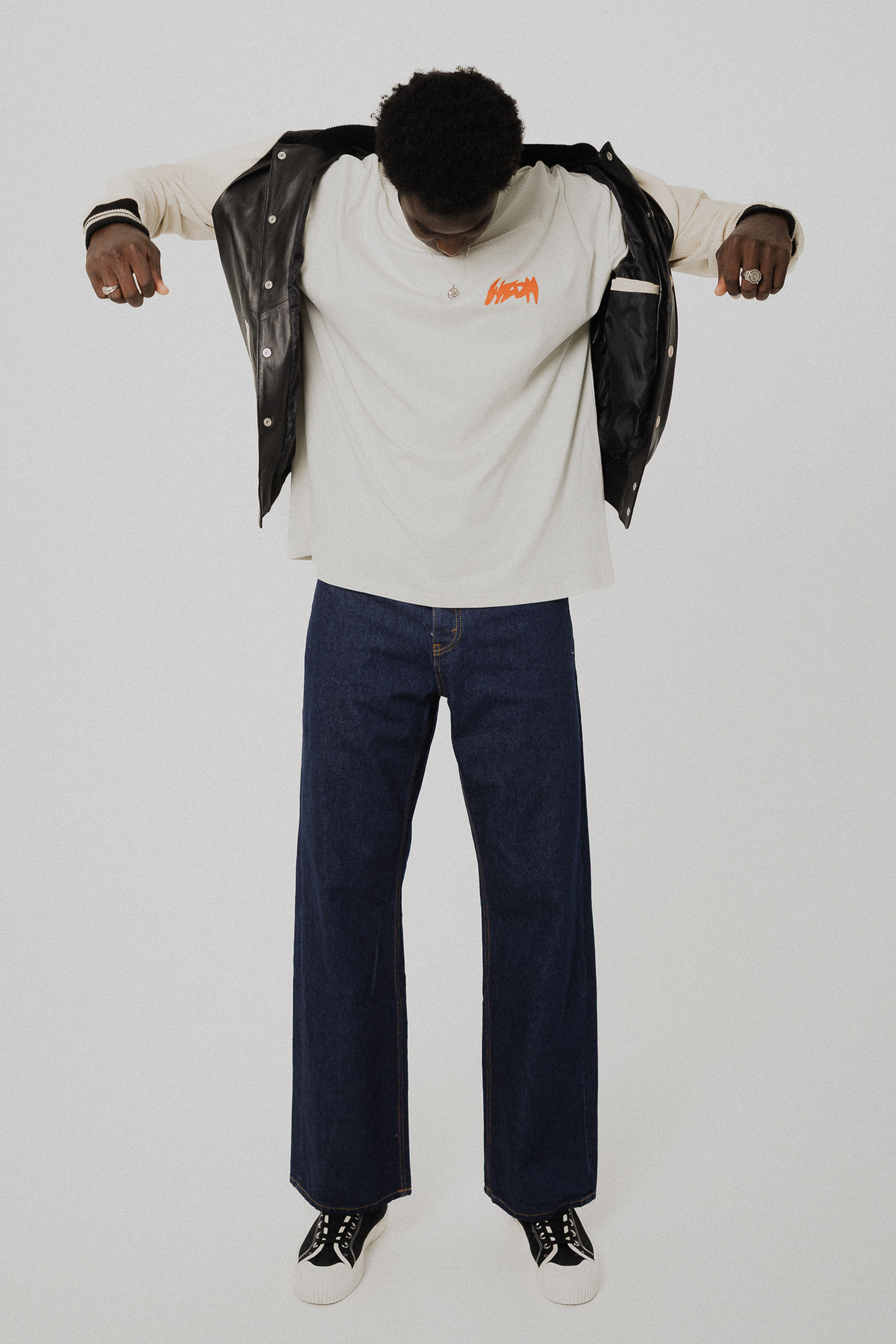 High-Definition Dark Jeans